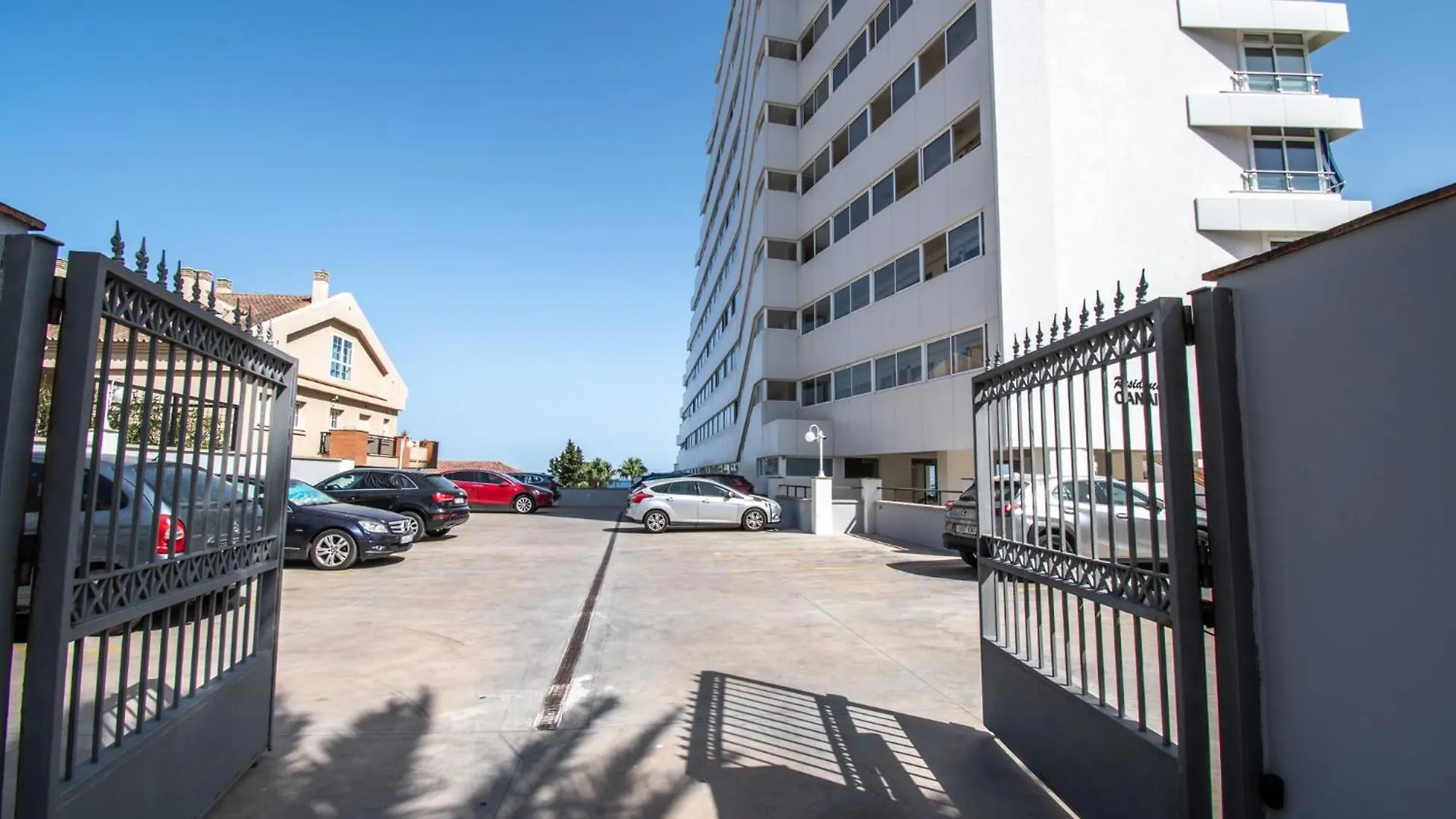 Luxury Ocean View Beach Apartment Benalmadena 0*,  Spain